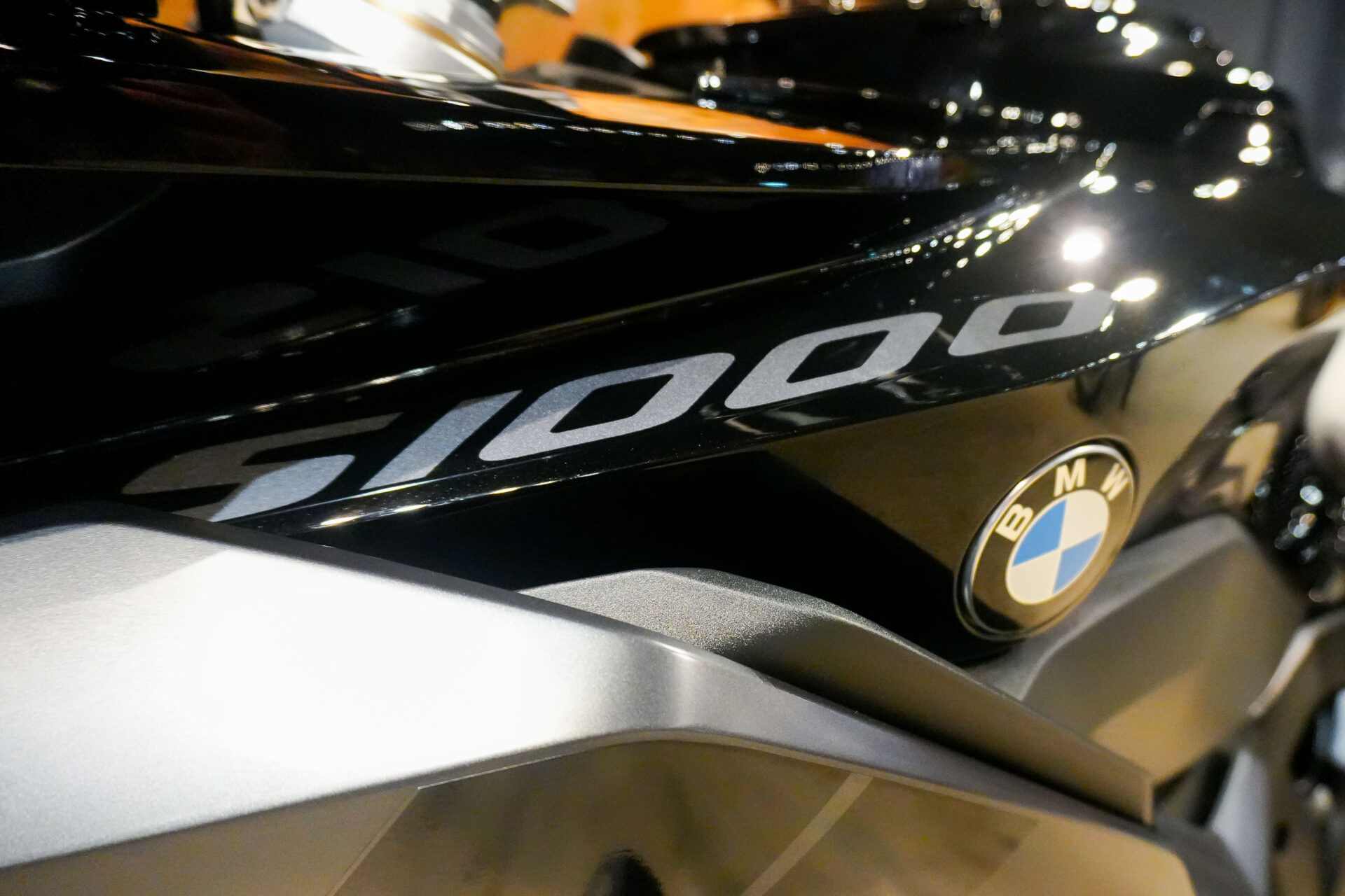 2022 BMW S1000XR