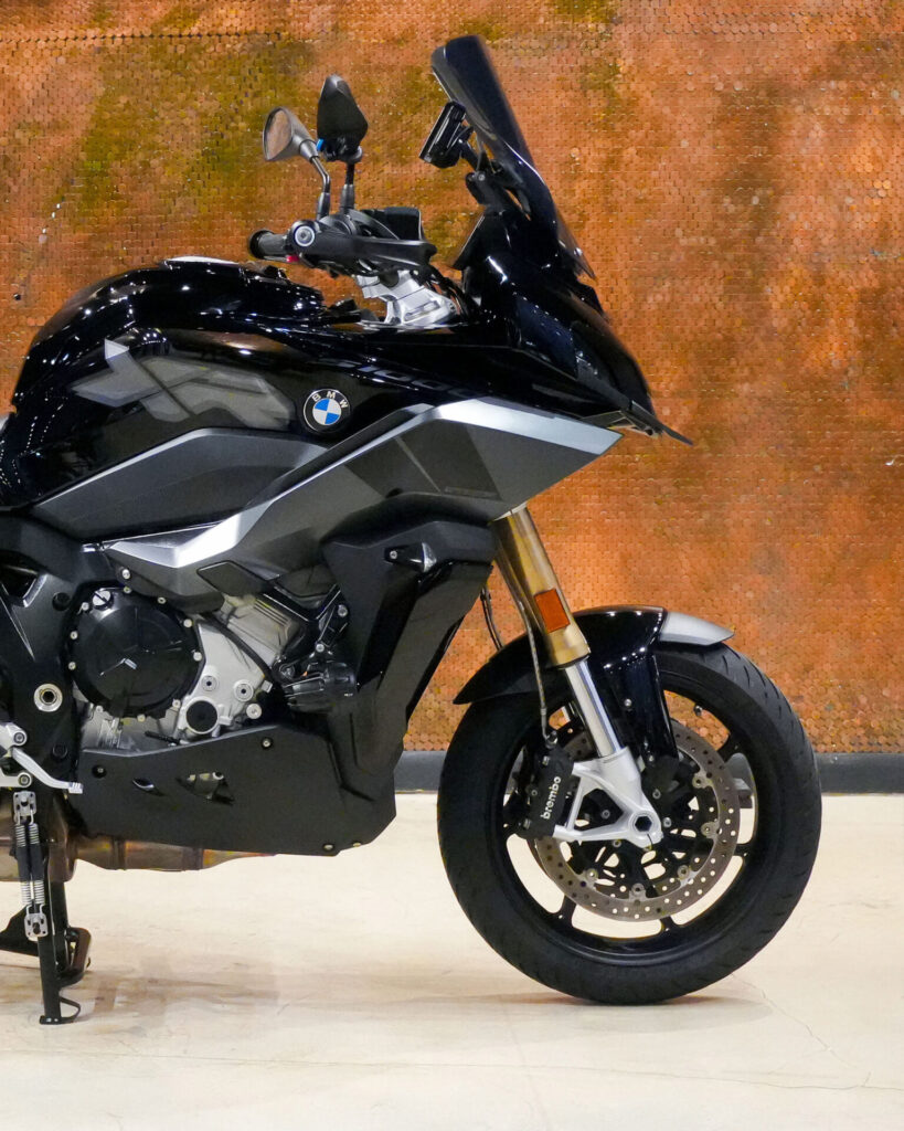 2022 BMW S1000XR