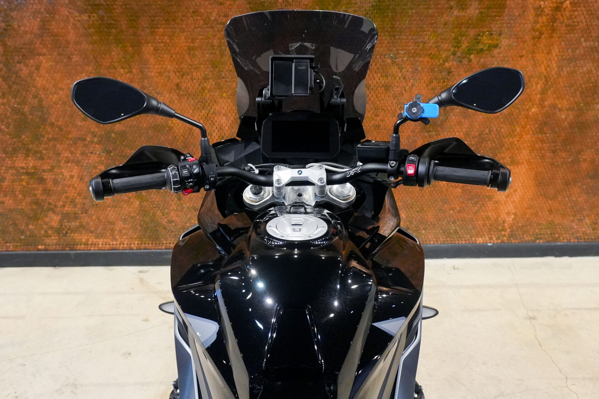 2022 BMW S1000XR